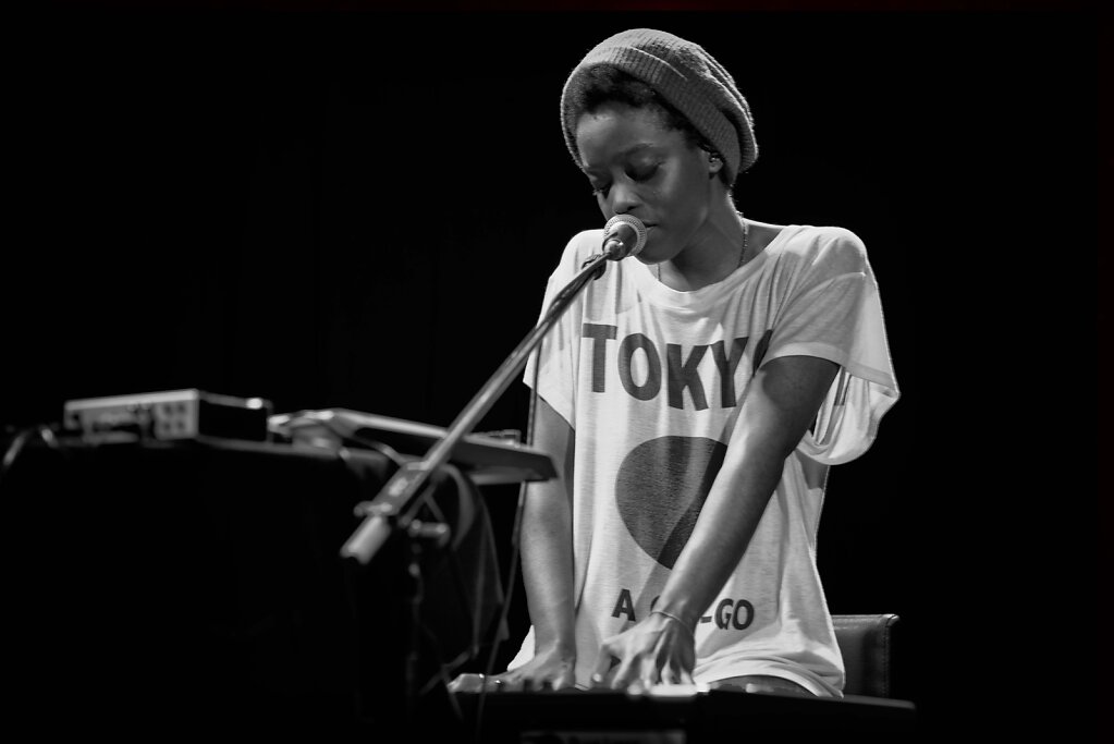 Irma in concert [2:6]