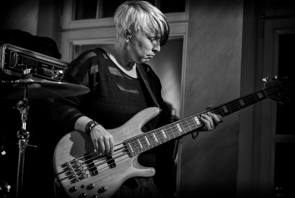 Willie Logan Band [4:6]